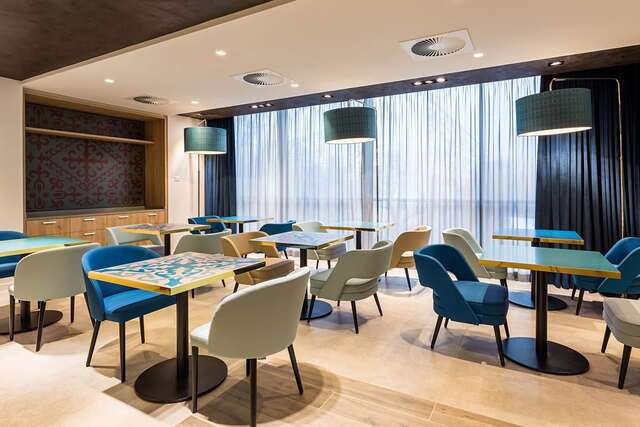 Отель Mercure Almaty City Center Алматы-35
